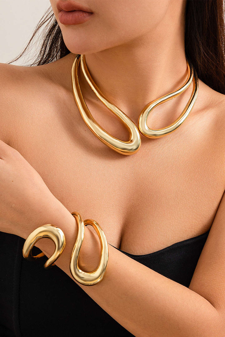 Clarisse - Asymmetric Cut-Out Necklace