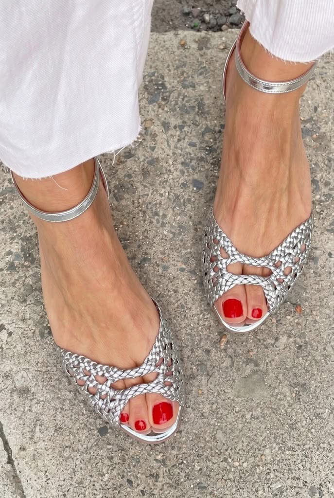 Sonia - Gold Woven Flat Sandals