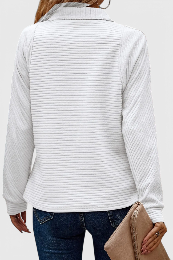 Savanna - Zip V-Neck Sweater