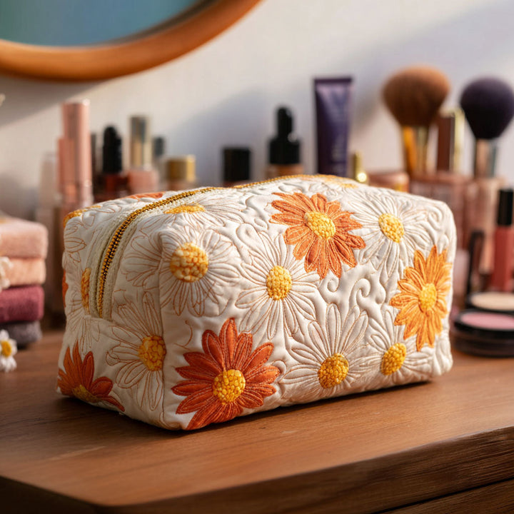 Charm Daisy Quilted Makeup Bag