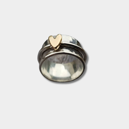 Anello in argento con cuore vintage dorato