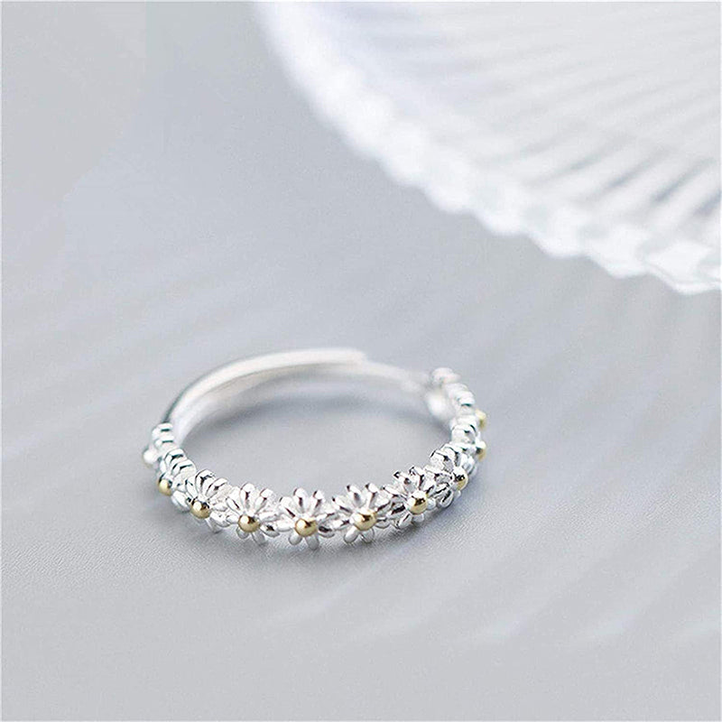 Atalanta - Silver Enamel Daisy Ring