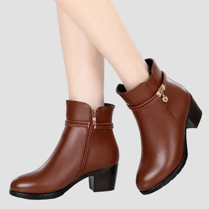 Indie - Elegant Winter Boots with Zip