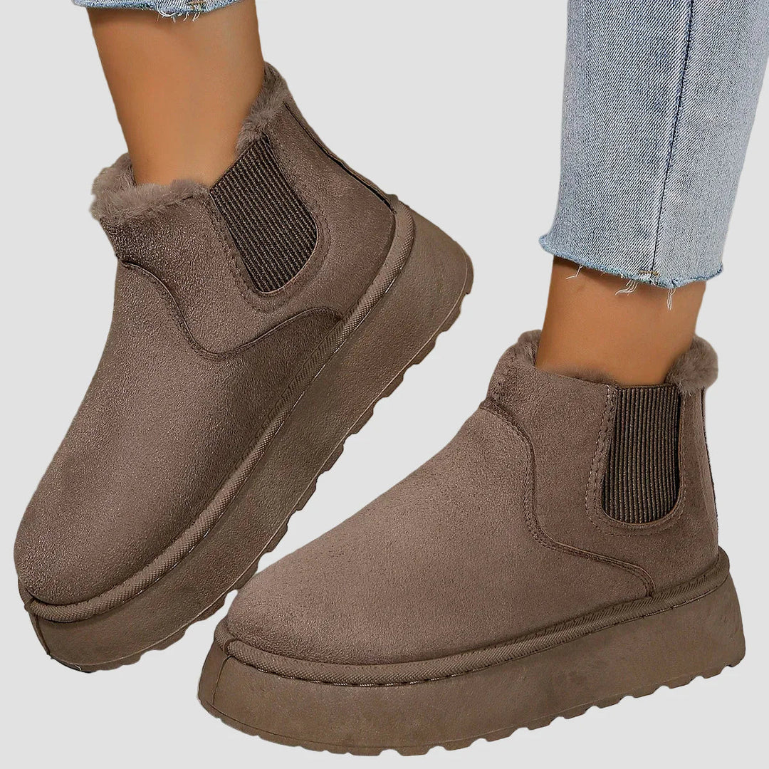 Della - Faux Fur-Lined Winter Chelsea Boots