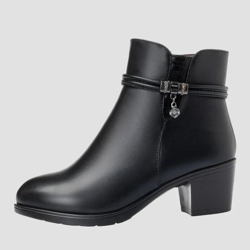 Indie - Elegant Winter Boots with Zip