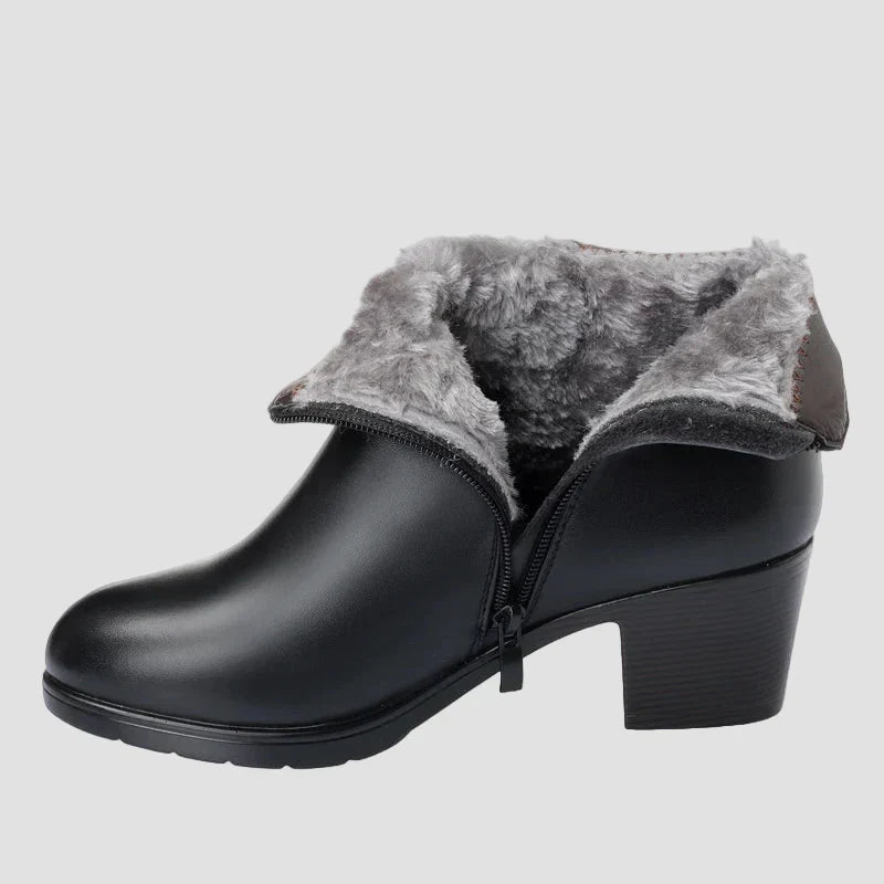 Indie - Elegant Winter Boots with Zip