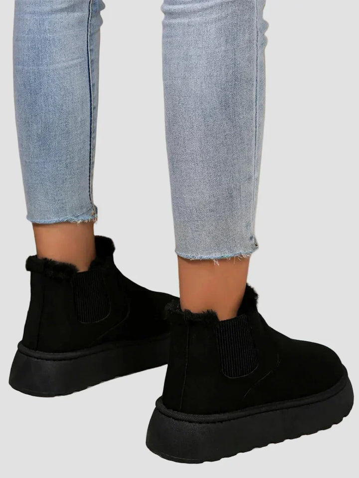 Della - Faux Fur-Lined Winter Chelsea Boots