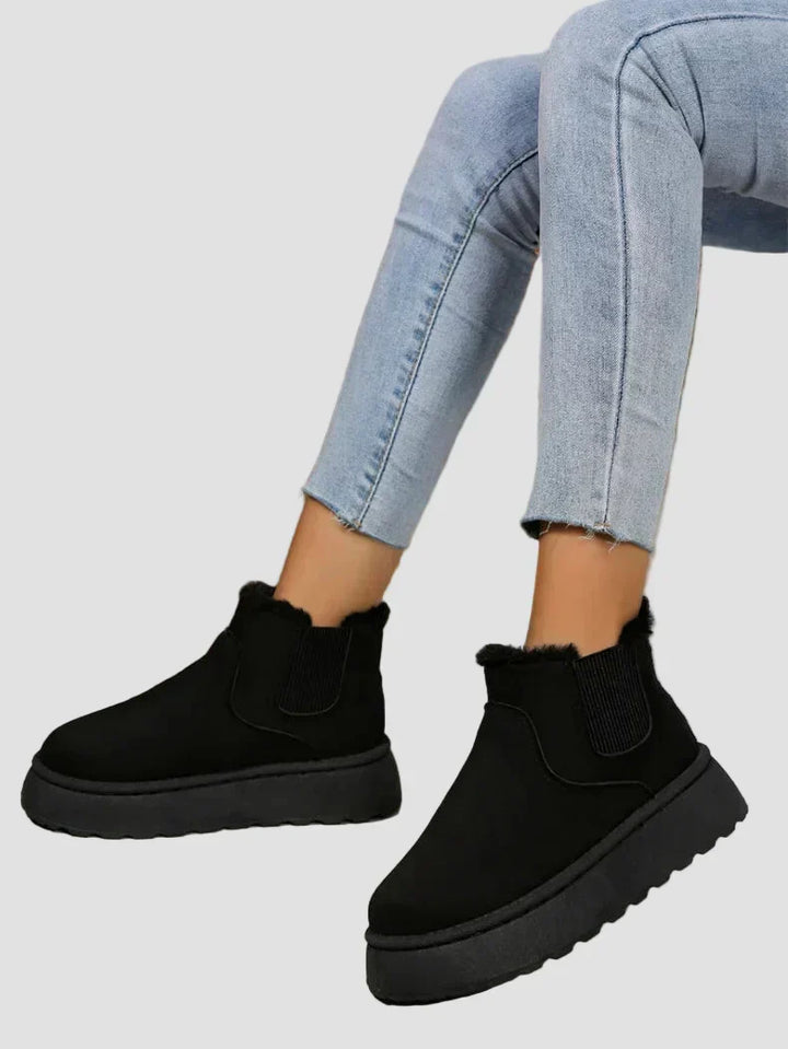 Della - Faux Fur-Lined Winter Chelsea Boots