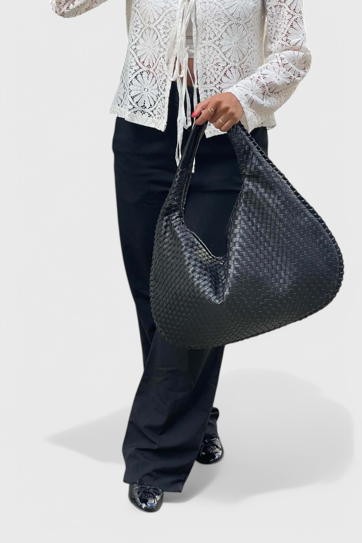 Peony - Knit Shoulder Bag