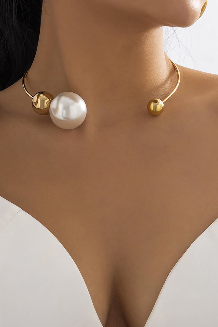Birgit - Metallic Pearl Necklace