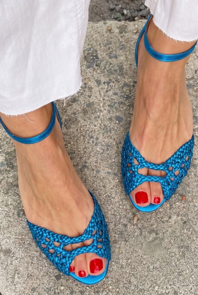 Sonia - Gold Woven Flat Sandals