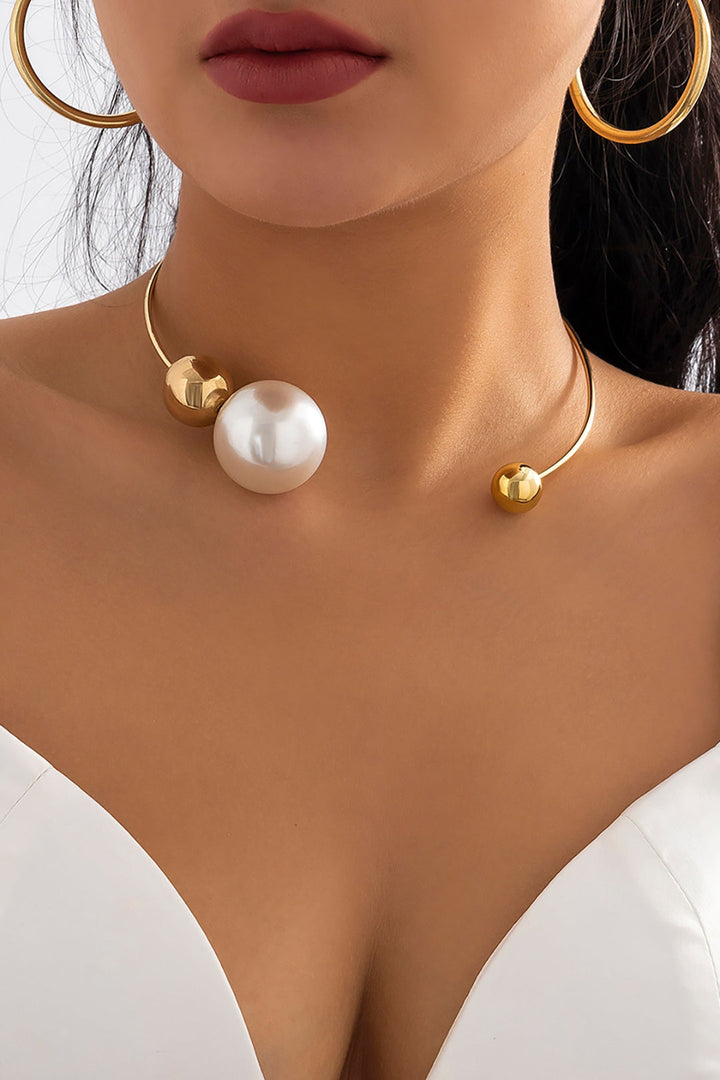 Birgit - Metallic Pearl Necklace