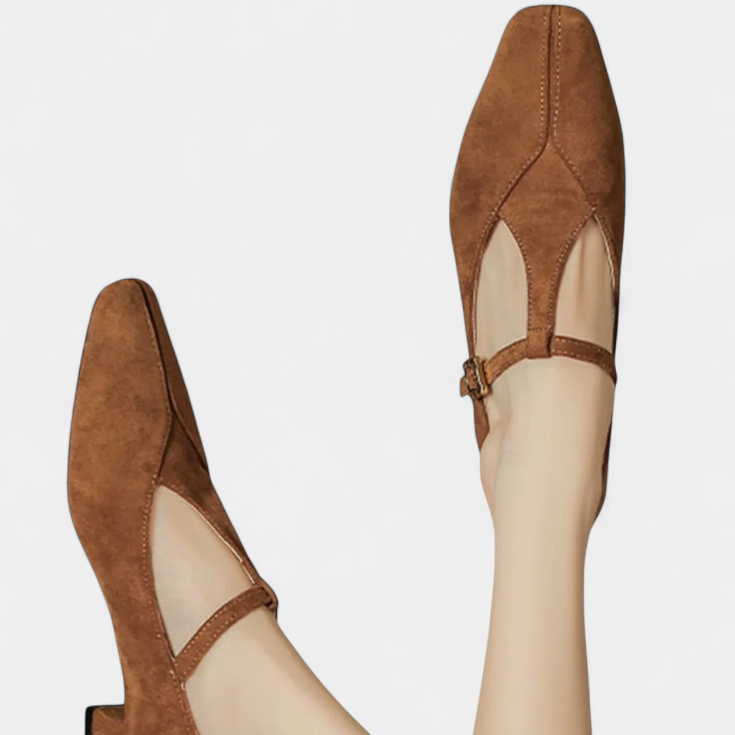 Millie - Low Heels with Buckle Strap